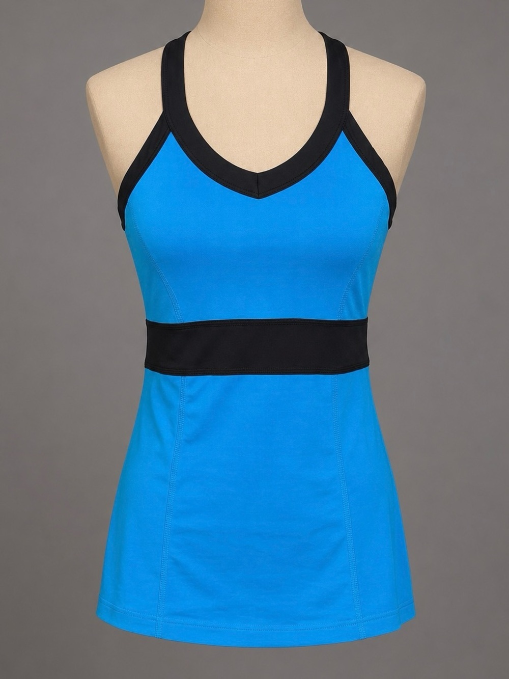 Black and blue built-in bra small workout top